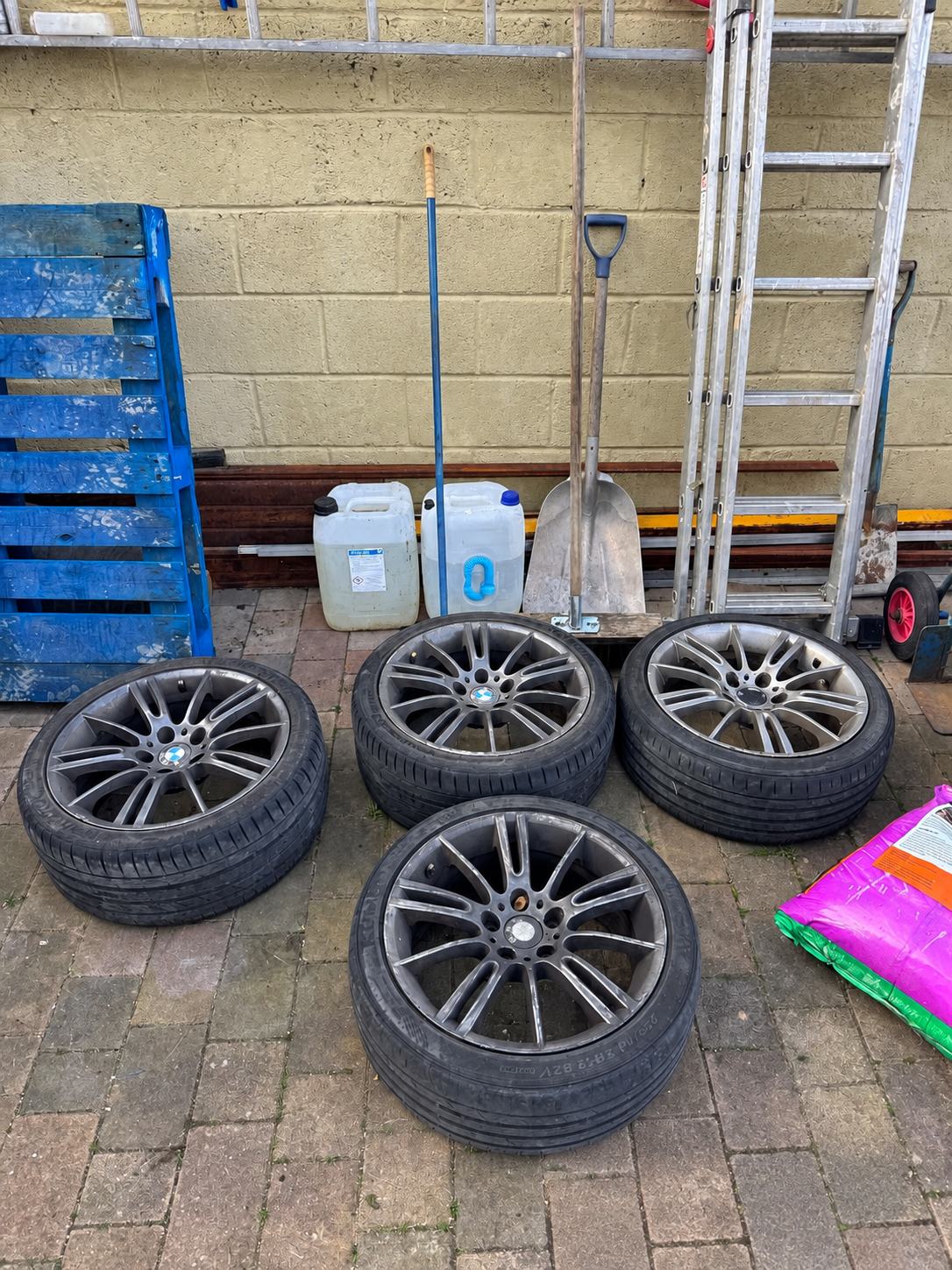 18-Inch BMW MV3 Wheels