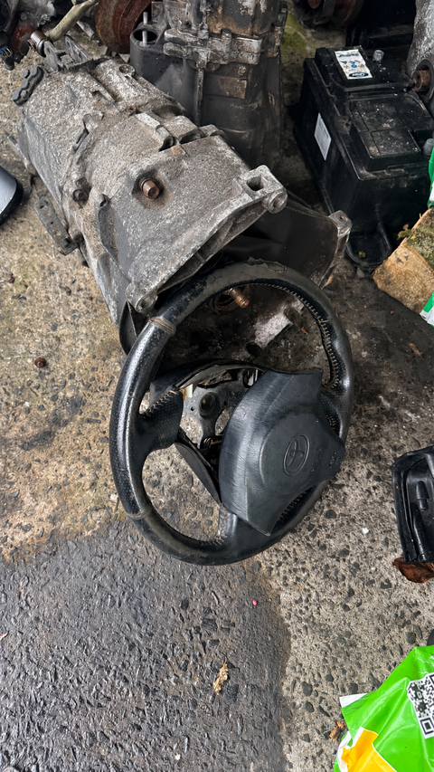 Toyota Steering Wheel – Complete
