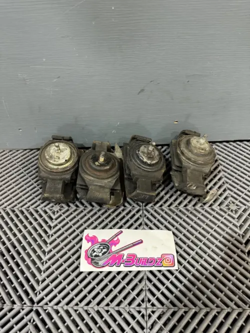 Standard SR20 Engine Mounts